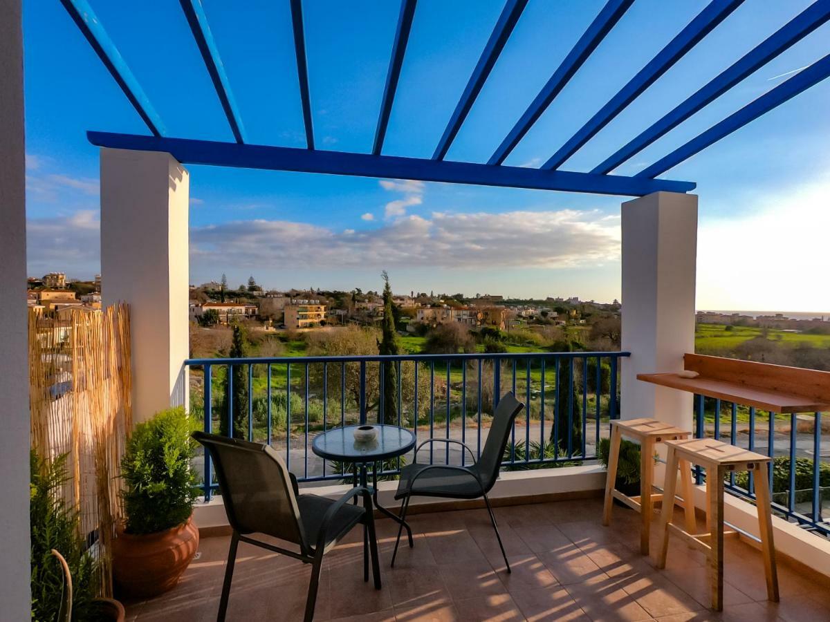 Ron'S Pergola Apartment Paphos Eksteriør bilde